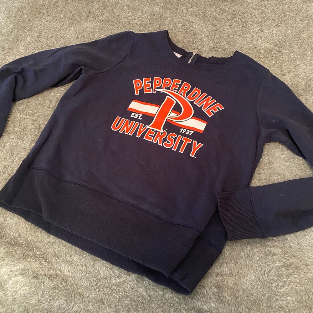 Champion sweatshirt size XL child (fits like a womens S) Pepperdine University